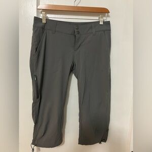 Columbia Women's Size 4 Gray Capri Pants